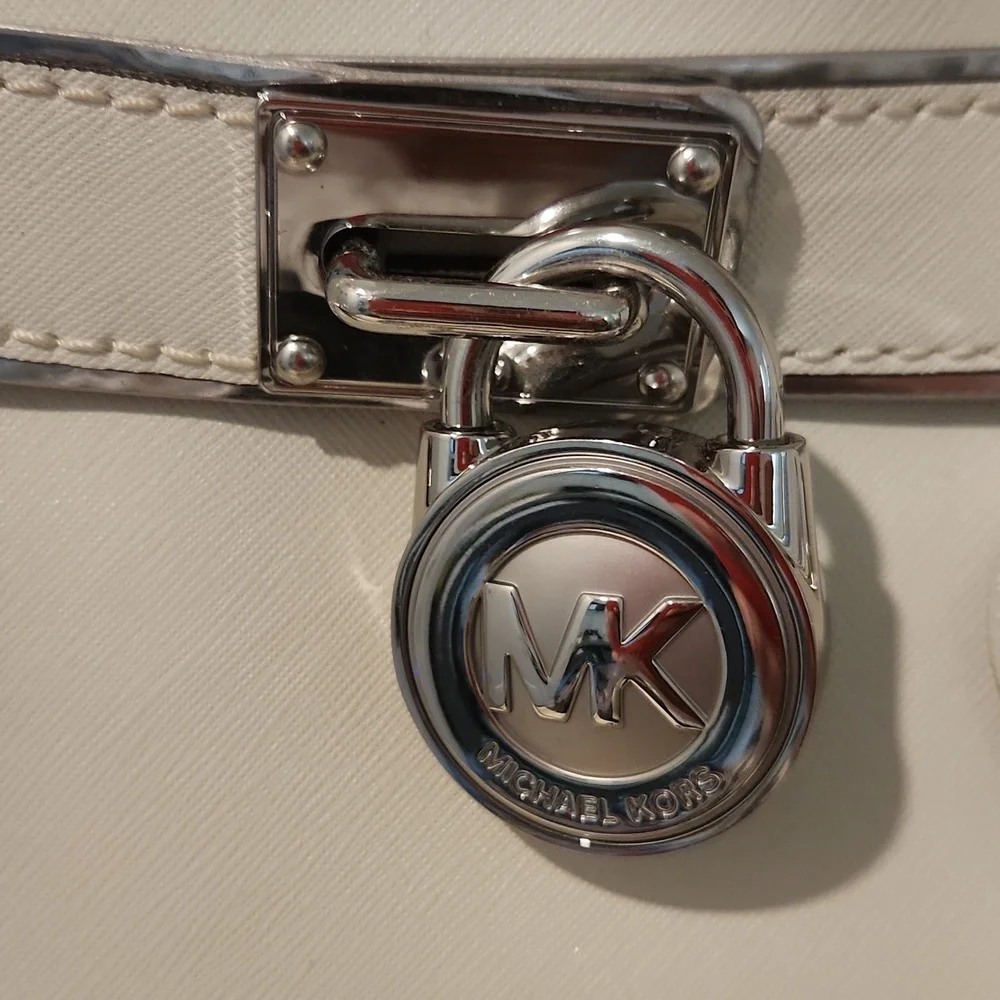 🤍MICHAEL KORS HAMILTON - Picture 4 of 13